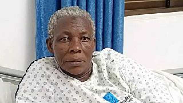 وُصفت بـ'المرأة الملعونة' في أوغندا.. عمرها 70 عاماً وأنجبت توأمين