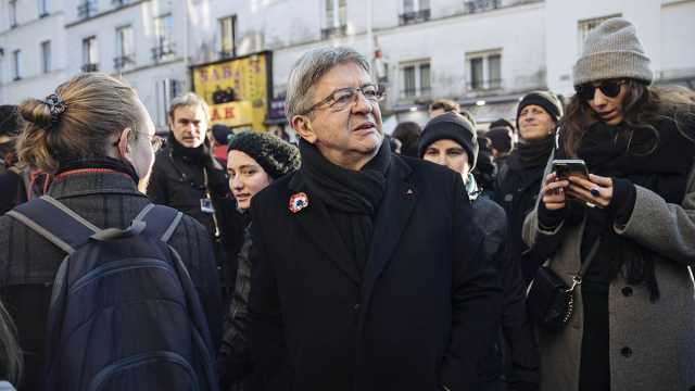 لماذا يعارض حزب فرنسا الأبية قانون الهجرة الجديد؟