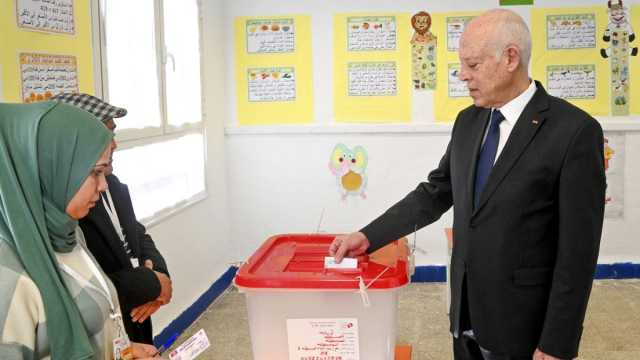 غياب الحماسة ومقاطعة من المعارضة.. تونس تشهد انتخابات لاختيار مجلس ثان للبرلمان