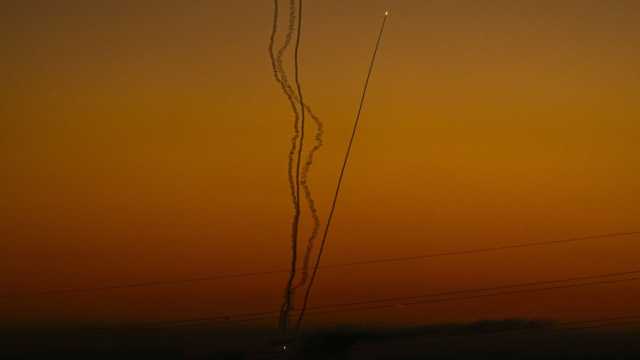 تصاعد التوتر.. حزب الله يقصف شمال إسرائيل بـ62 صاروخا في 'رد أولي' على مقتل العاروري