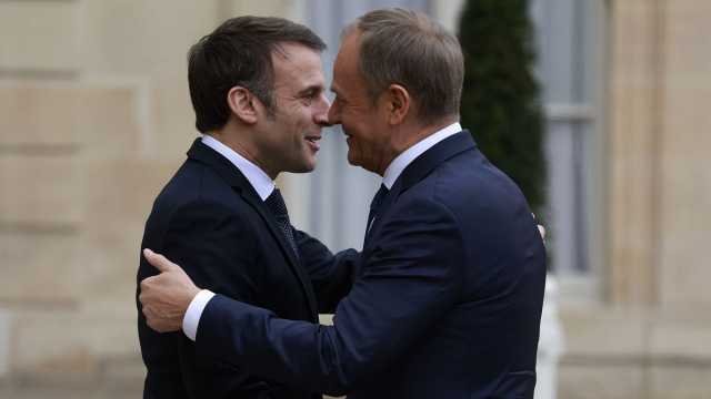 بعد تصريحات ترامب المثيرة حول روسيا والناتو.. توسك في باريس لـ'إحياء' العلاقات مع الشركاء الأوروبيين
