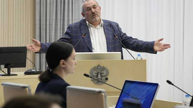 الروسي بوريس ناديجدين يخسر استئناف حكم يمنعه من الترشح للانتخابات الرئاسية