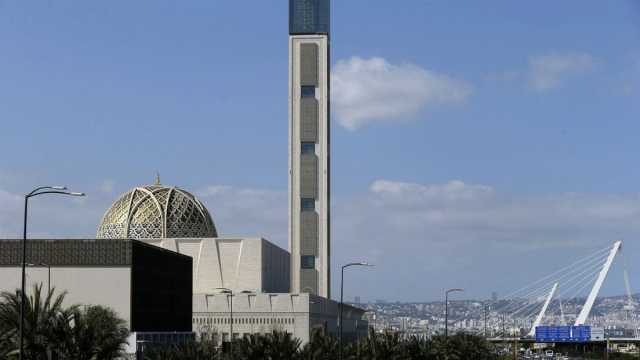 بحضور عبد المجيد تبون.. الجزائر تدشن رسميًا أكبر مسجد في إفريقيا وثالث أكبر مسجد في العالم
