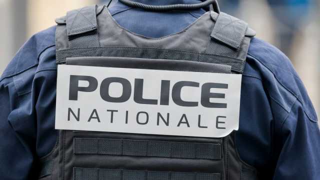 اعتقال معلّم في فرنسا بتهمة ترجمة أناشيد دينية وتسليمها لعناصر من داعش