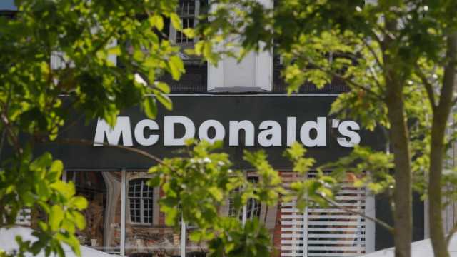بسبب المقاطعة.. سلسلة مطاعم ماكدونالدز تخسر حوالي 7 مليارات دولار