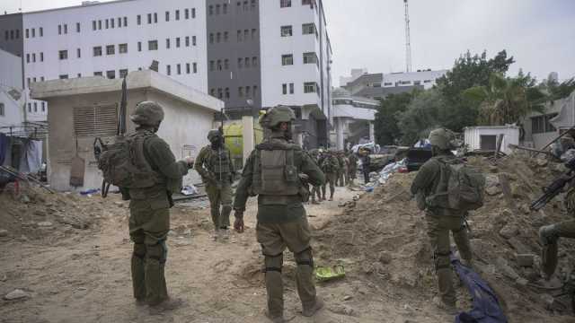 فلسطينيون يروون تفاصيل الرعب الذي عاشوه بسبب العملية الإسرائيلية في محيط مستشفى الشفاء