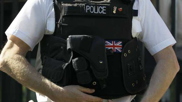 شرطة مكافحة الإرهاب البريطانية تحقق في هجوم استهدف مذيعا تلفزيونيا إيرانيا في لندن
