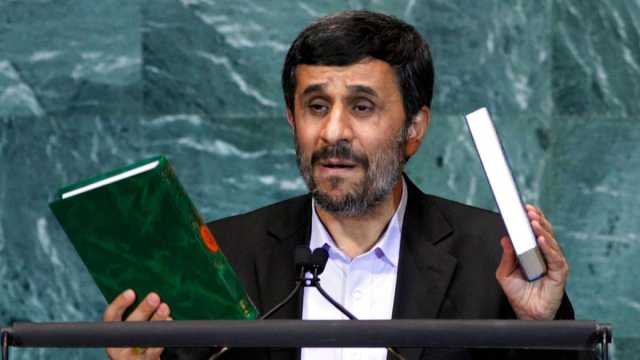 ما سرّ الزيارة السرية للرئيس الإيراني السابق أحمدي نجاد إلى المجر؟