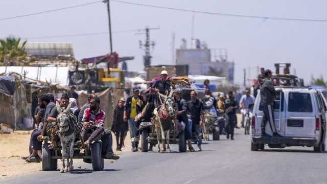 حرب غزة: غارات مكثفة على شمال القطاع وجنوبه واستمرار فرار المدنيين من رفح