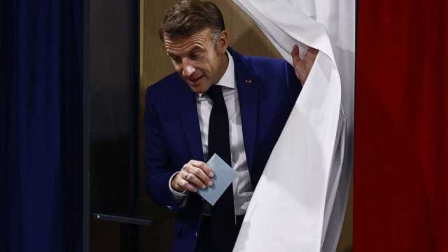 الانتخابات التشريعية الفرنسية: ما هي الخطوة التالية لحزب الرئيس ماكرون بعد الخسارة المذلة لتحالفه؟