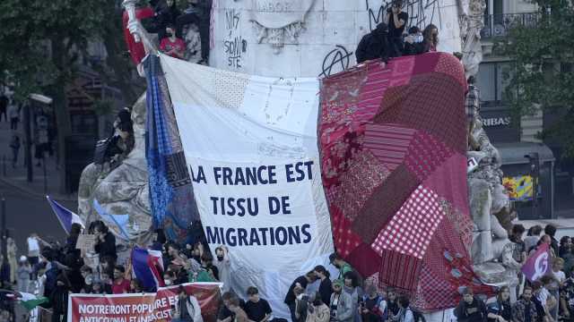 فرنسا والتنوع العرقي: ناخبون يرحبون بخسارة اليمين المتطرف ويخشون من تصاعد خطاب الكراهية (حكايا وصور)