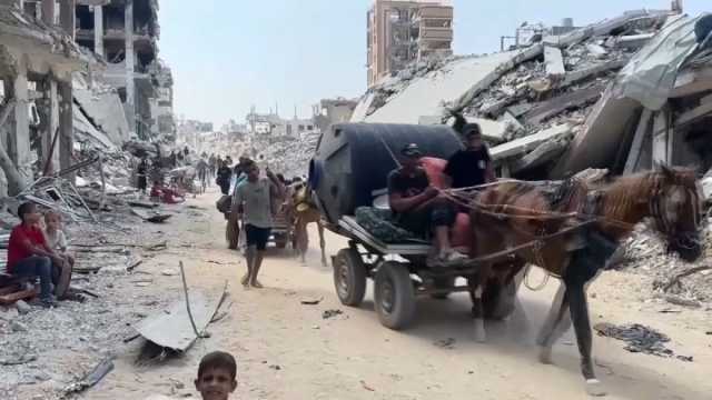 'فليرموا علينا قنبلة نووية لنرتاح'.. الجيش الإسرائيلي ينسحب من حي الشجاعية مخلفا قتلا ودمار مروعا