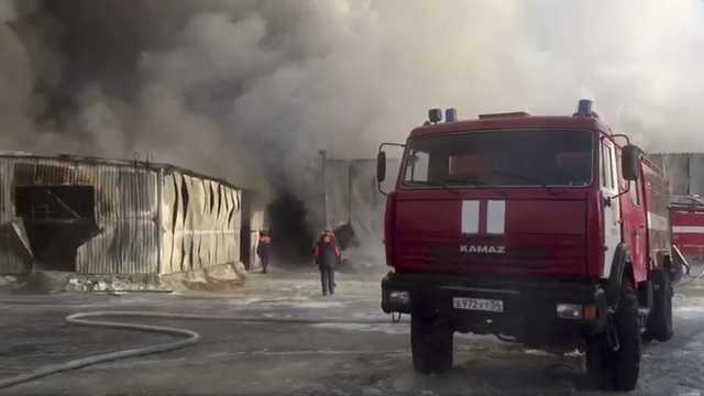 حريق كبير في مستودع وقود في روستوف بعد هجوم بطائرة مسيرة أوكرانية