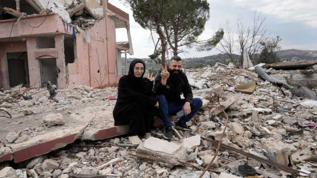 سكان جنوب لبنان يتحدون التهديدات الإسرائيلية ويعودون إلى قراهم بعد انقضاء مهلة الستين يومًا