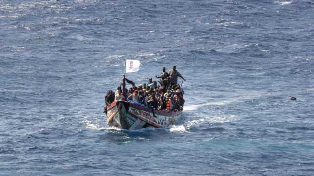 بعد رصدهم عبر الرادار.. خفر السواحل الإسباني ينقذ 62 مهاجراً قرب جزر الكناري